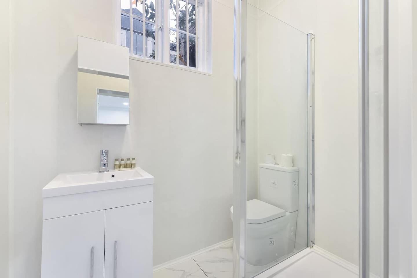 2 Bed Piccadilly Apartment 2 Londyn Zewnętrze zdjęcie